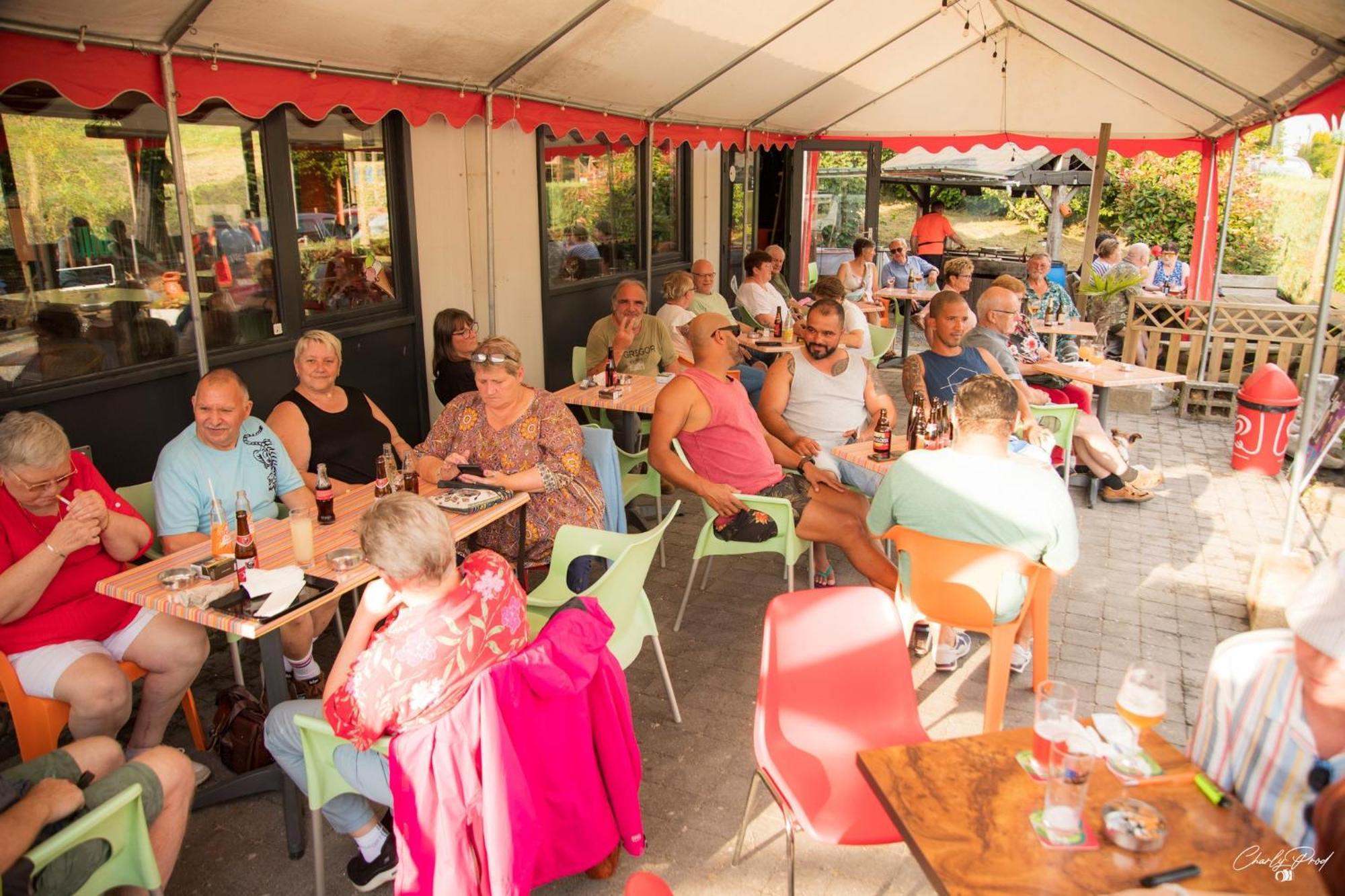 Camping Le Pommier Rustique Yvoir Εξωτερικό φωτογραφία