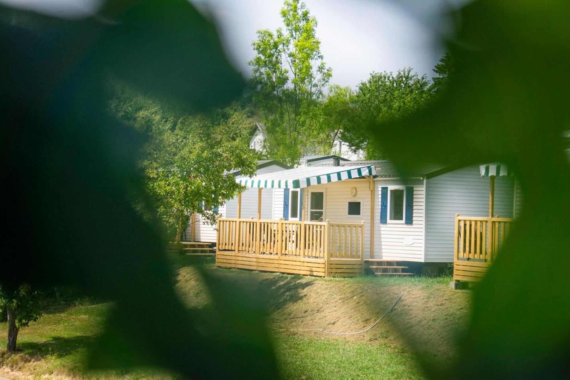 Camping Le Pommier Rustique Yvoir Εξωτερικό φωτογραφία